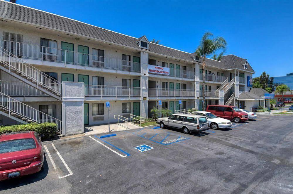 Motel 6-Buena Park, Ca - Knotts Berry Farm - Disneyland Екстериор снимка