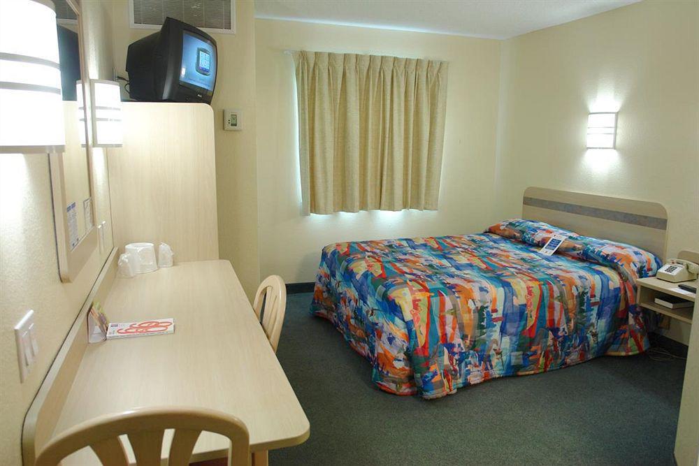 Motel 6-Buena Park, Ca - Knotts Berry Farm - Disneyland Екстериор снимка